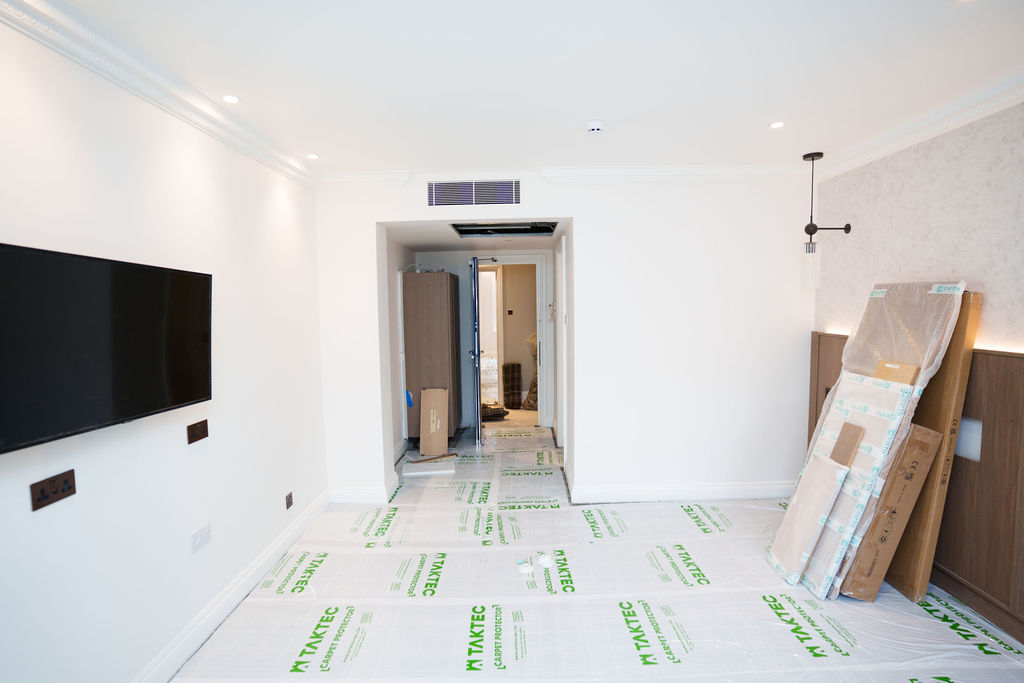 Bedroom before renovation